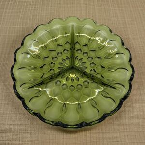 Vtg Anchor Hocking Fairfield Divided Relish Dish Avocado Green Scallop Edge 8"